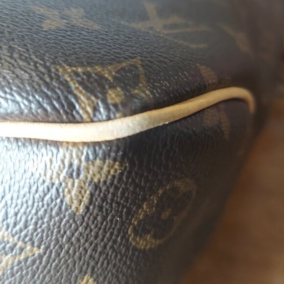 Louis Vuitton Brown Monogram Shoulder Bag - Picture 13 of 16